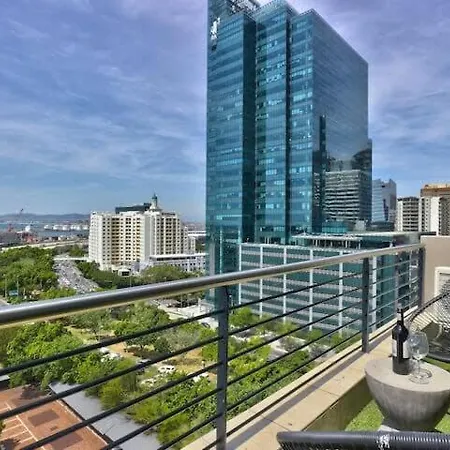 Stylish Apartment With Atlantic Ocean Views! Cape Town Exterior photo