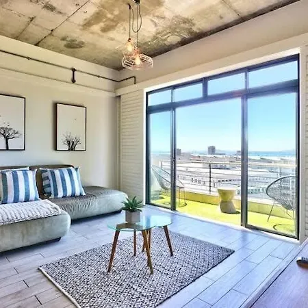 Stylish Apartment With Atlantic Ocean Views! Cape Town Exterior photo