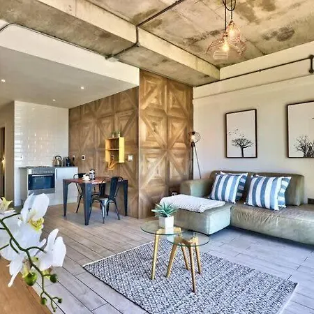 Stylish Apartment With Atlantic Ocean Views! Cape Town Exterior photo