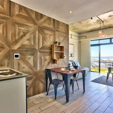 Stylish Apartment With Atlantic Ocean Views! Cape Town Exterior photo