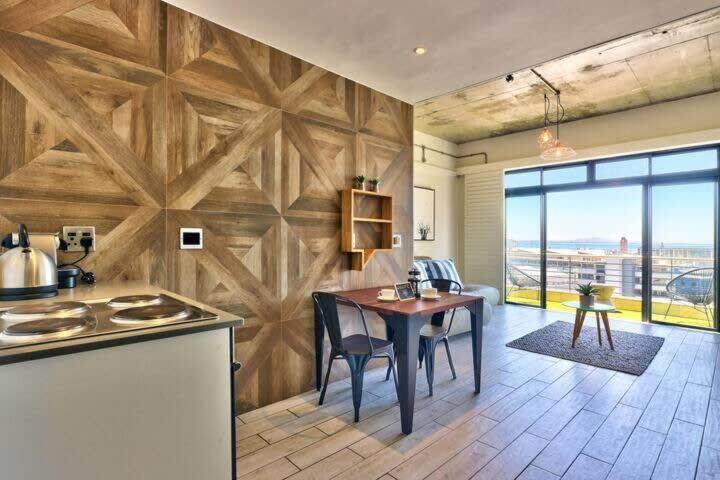 Stylish With Atlantic Ocean Views! Apartment *