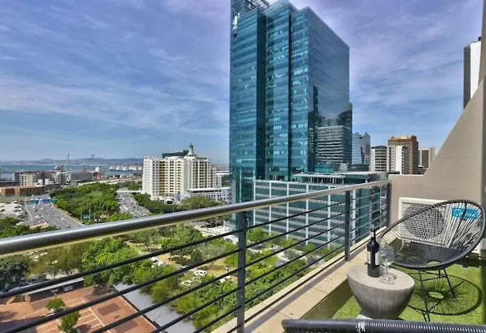 Stylish Apartment With Atlantic Ocean Views!